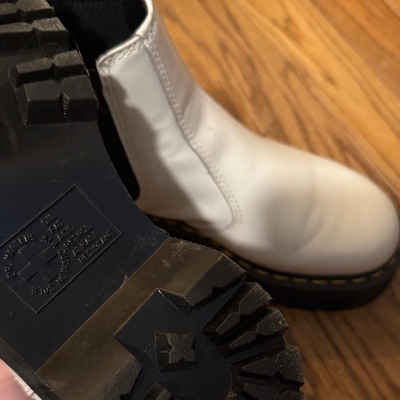 Dr. Martens White Chelsea Boots with Black Sole - Picture 2 of 2